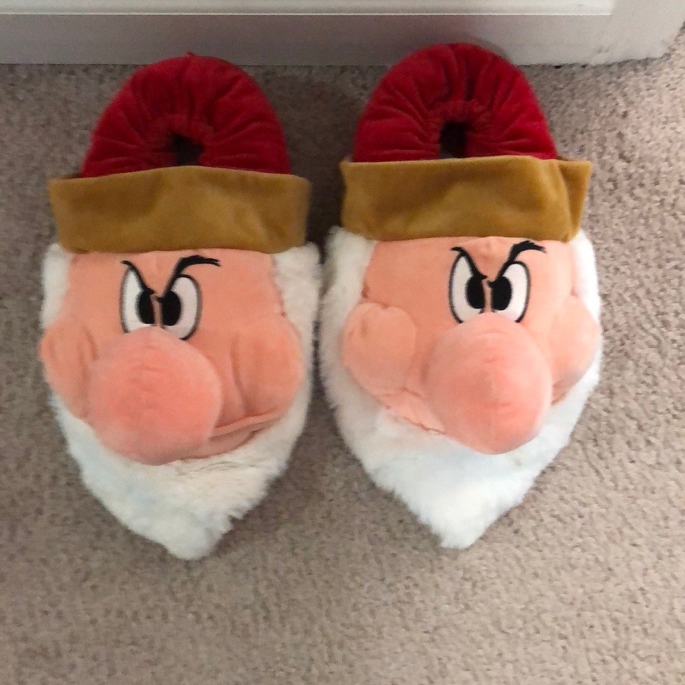 Seven dwarfs slippers men/big boy SZ 7/8